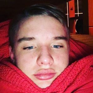 Meet your Posher, Devon